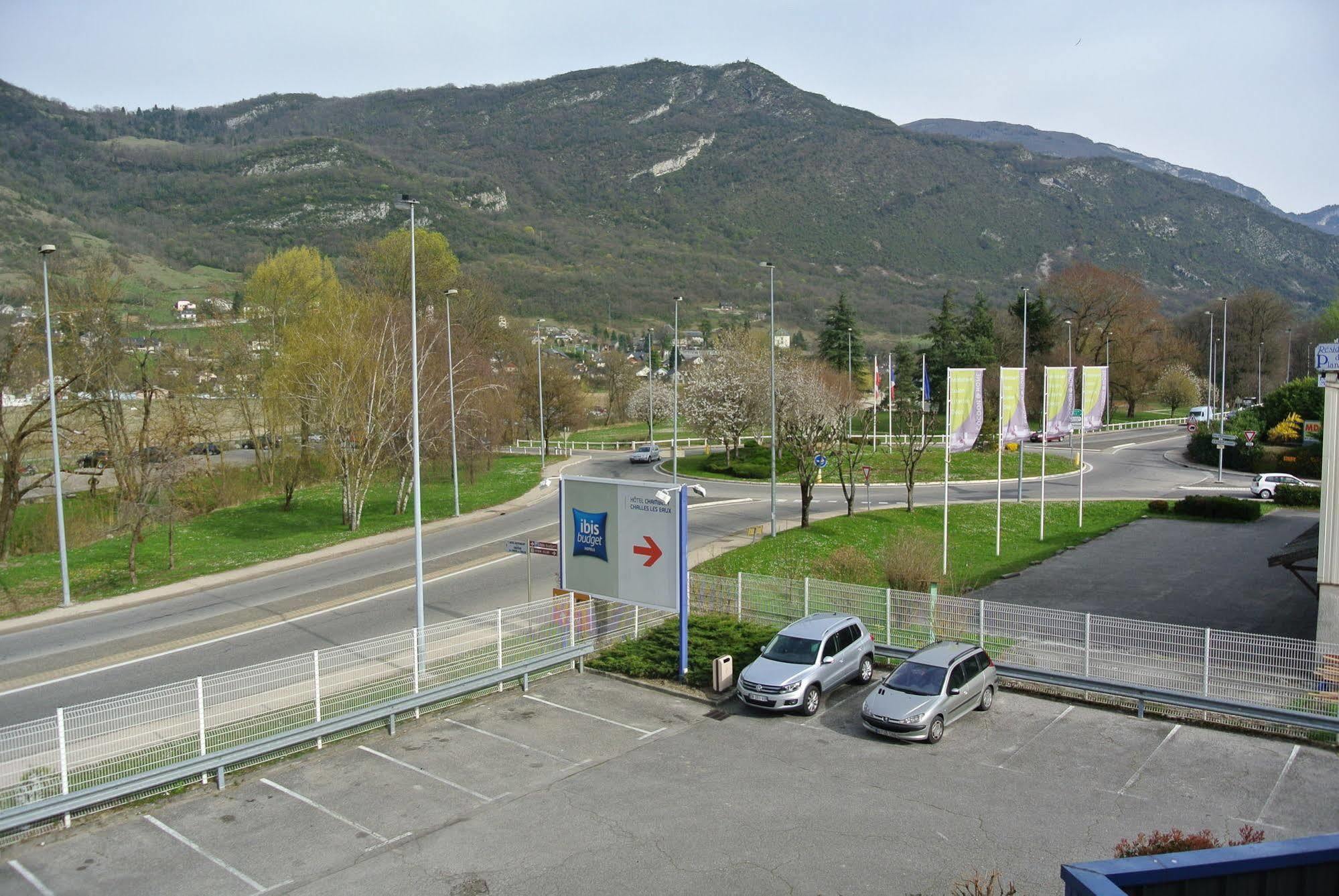 Ibis Budget Chambery Sud Challes Les Eaux Eksteriør billede