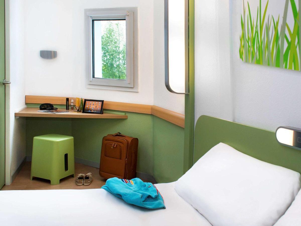 Ibis Budget Chambery Sud Challes Les Eaux Eksteriør billede